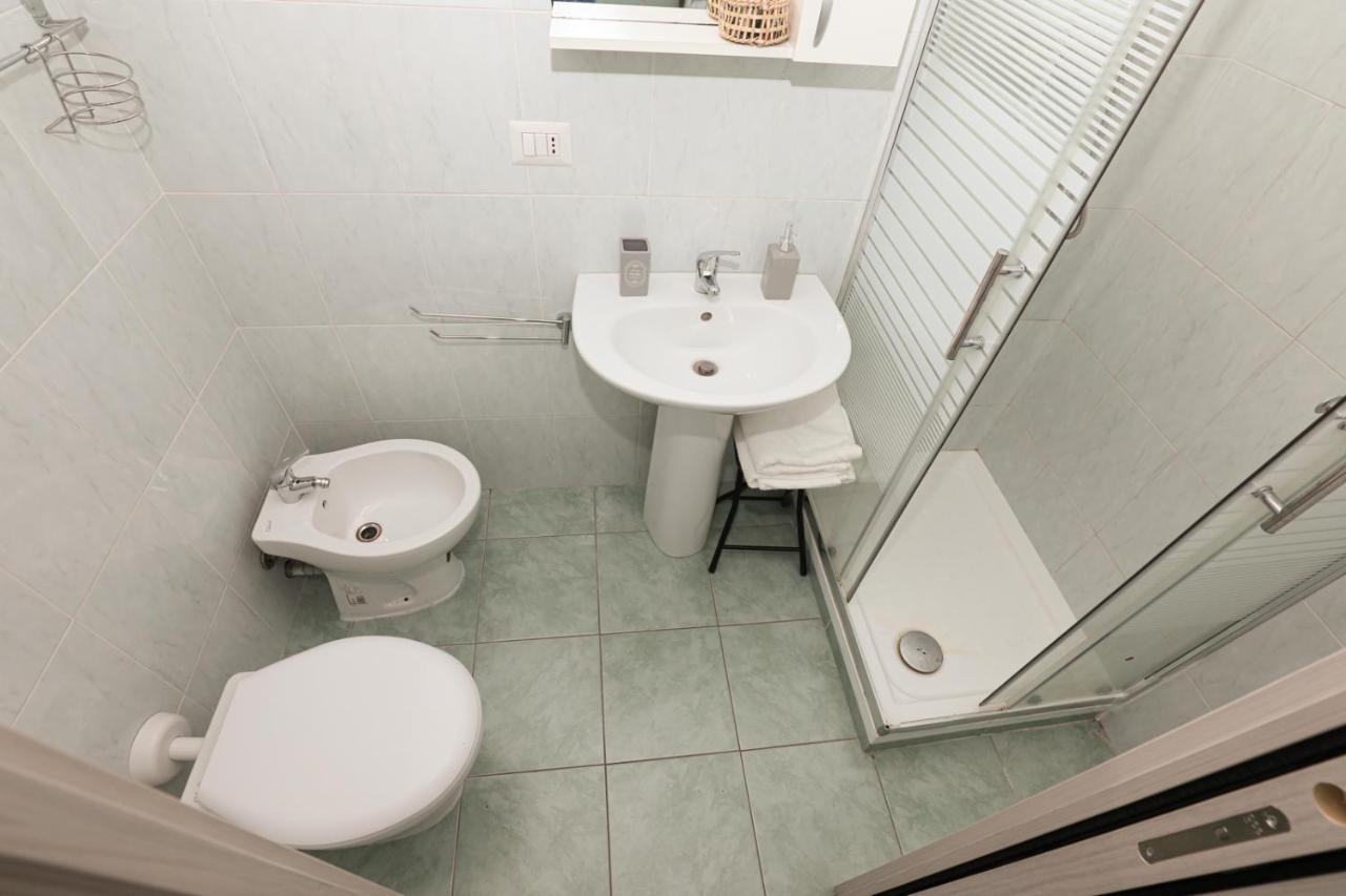 Affittacamere "San Martino Rooms" Genua Zewnętrze zdjęcie